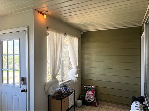 3rd image of 9958 Orangewood Dr