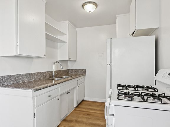 2nd image of 6028-6100 West Blvd #2-6028