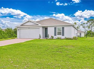 3647 NE 10th Pl, Cape Coral, FL 33909