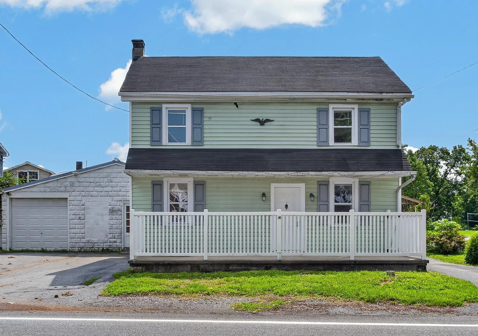 1259 Newport Rd — Photo 1