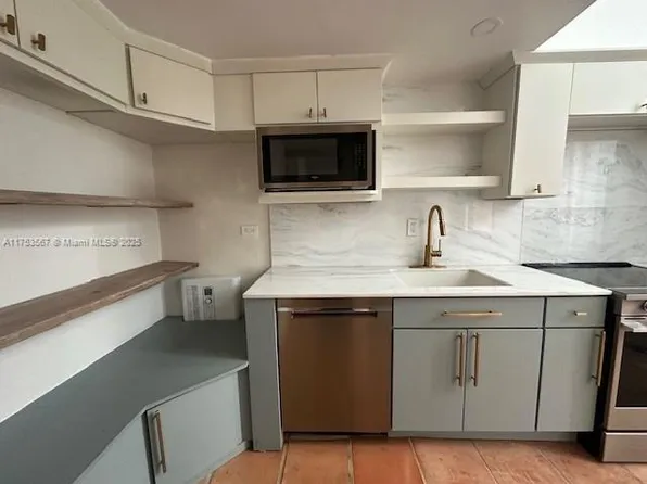 2801 Florida Ave APT 214, Miami, FL 33133