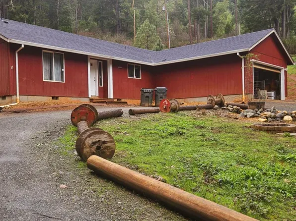 394 Lower Wolf Creek Rd, Wolf Creek, OR 97497