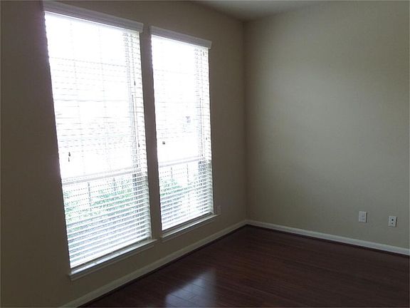 5th image of 4111 Windmill Hill Dr