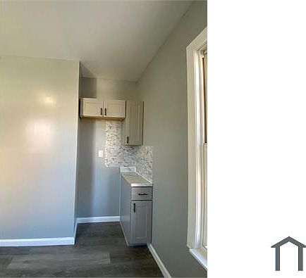 2nd image of 65 Livingston Ave APT 2