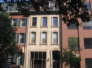 2025 Arch St APT B, Philadelphia, PA 19103