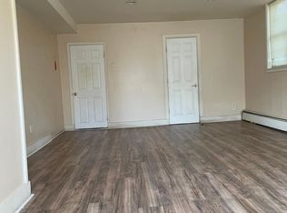 5 Seaman Neck Rd, Huntington Station, NY 11746