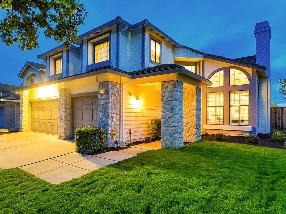 1st image of 32548 Monterey Ct