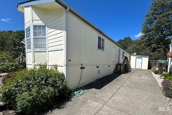 2nd image of 48 Yosemite Road