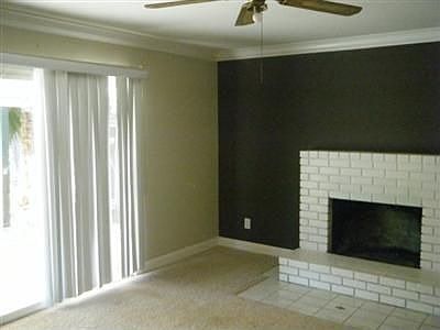 4th image of 2524 Leslie Ln