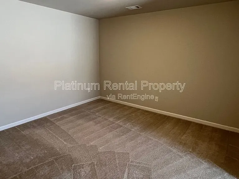 4770 Leatherstone Way — Photo 45