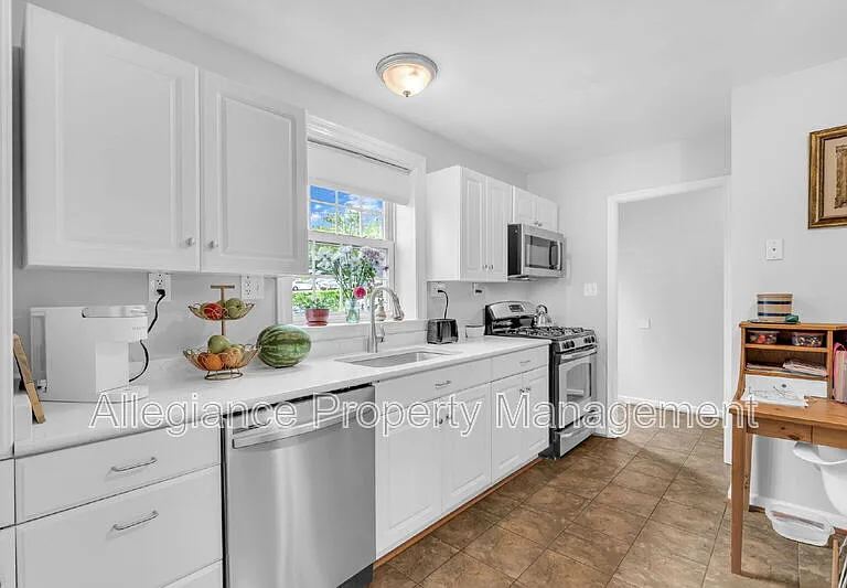 3110 Landover St — Photo 10