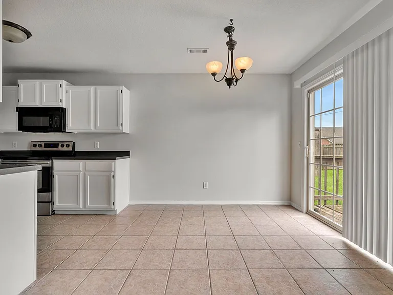 2966 Rosemary Ave — Photo 7