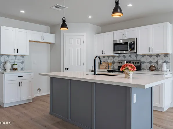 558 N LEWIS --, Mesa, AZ 85201