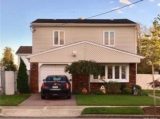 8704 161st Ave, Howard Beach, NY 11414