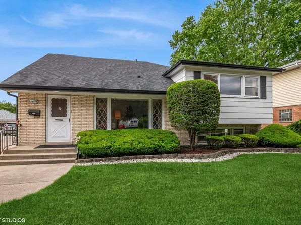 10540 Lockwood Ave, Oak Lawn, IL 60453