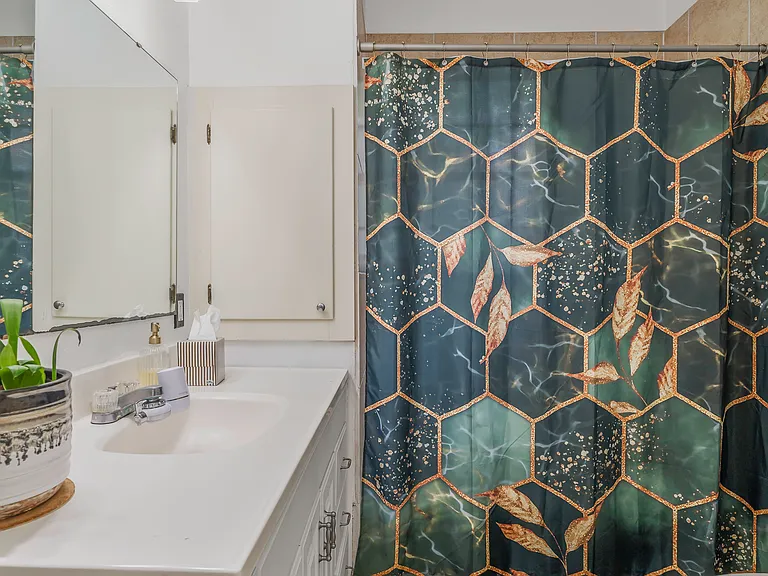 403 Boulevard St — Photo 12