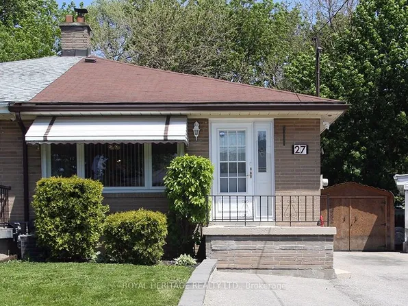 27 Medway Cres, Toronto, ON M1P 3T7