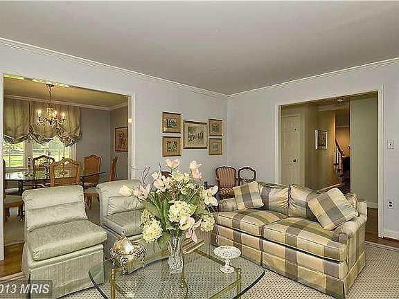 3rd image of 6112 Tuckerman Ln