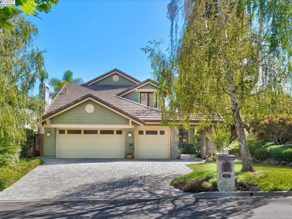 560 Buttonwood Dr, Danville, CA 94506