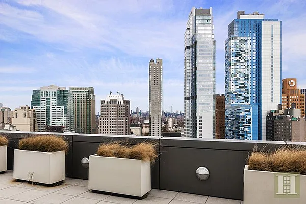 Rented by Halstead Real Estate | media 37