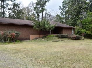 203 Camellia Rd, Bogalusa, LA 70427