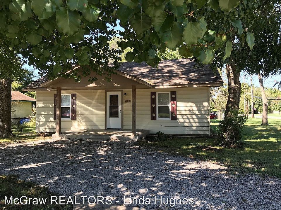 1st image of 621 N Florence Ave