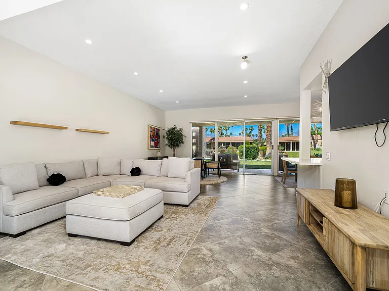 76915 Roadrunner Dr — Photo 5