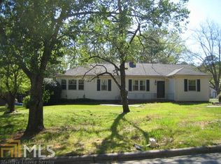 225 Lake Forest Dr, Elberton, GA 30635