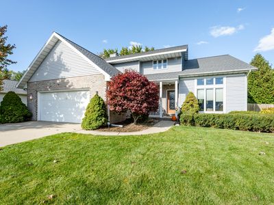 1381 Country Knoll Pl, Saint Joseph, MI, 49085