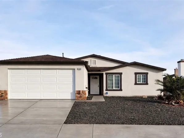 10580 Wakefield St E, Adelanto, CA 92301