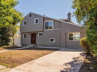 87 Ann Dr S, Freeport, NY 11520