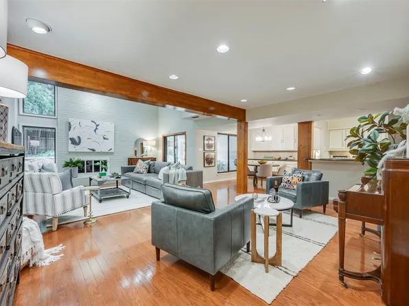 3713 Hulen Park Dr, Fort Worth, TX 76109