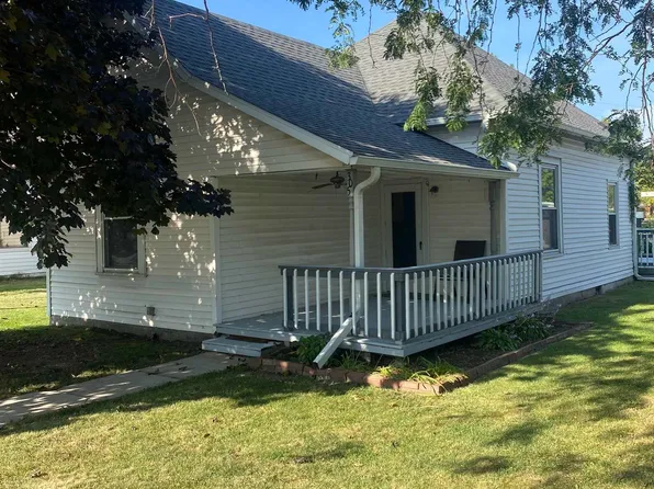 305 N Chicago St, Royal Center, IN 46978