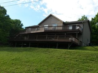 225 Vern Rd, Kimberling City, MO 65686