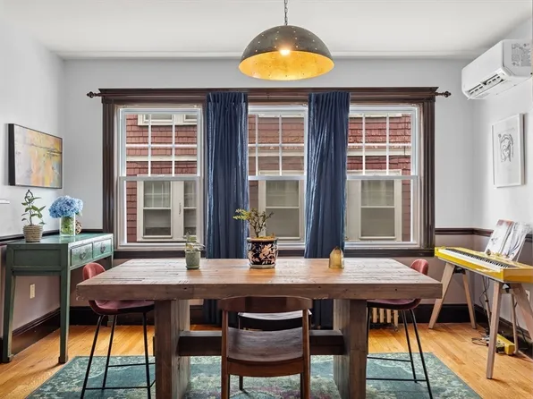 75 Rossmore Rd APT 2, Jamaica Plain, MA 02130