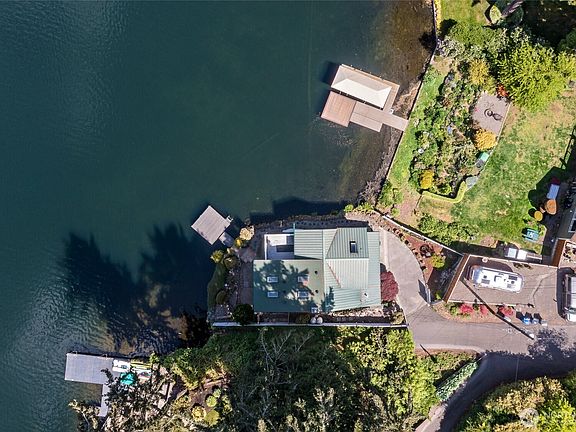 2nd image of 6727 Lake Avenue SW