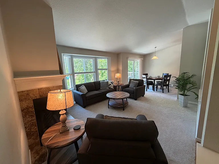 280 NW Holly St #6 — Photo 57