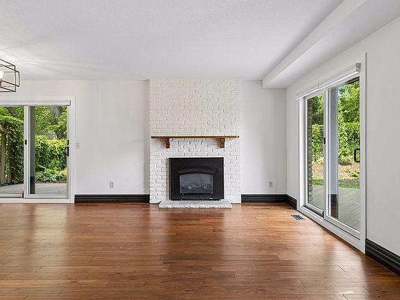 4th image of 17640 Breconwood Rd