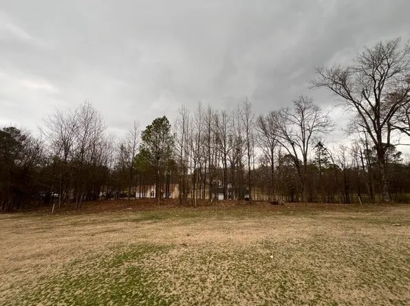 132 Firestone Dr, Hot Springs National Park, AR 71913