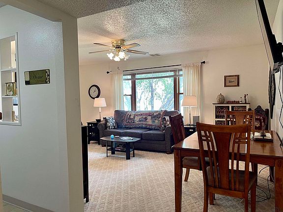 3rd image of 1317 Seneca St APT 303