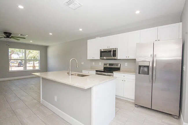 2 bed, 2.0 bath, 1164 sqft, $2,400 — Photo 3