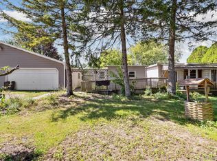 1766 New Rochelle Dr, Lapeer, MI 48446