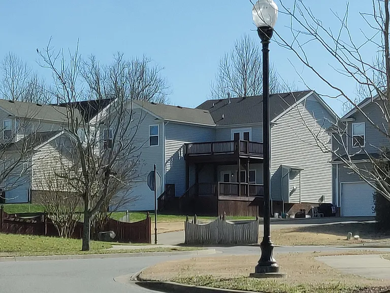 1522 Liberty Pike — Photo 33