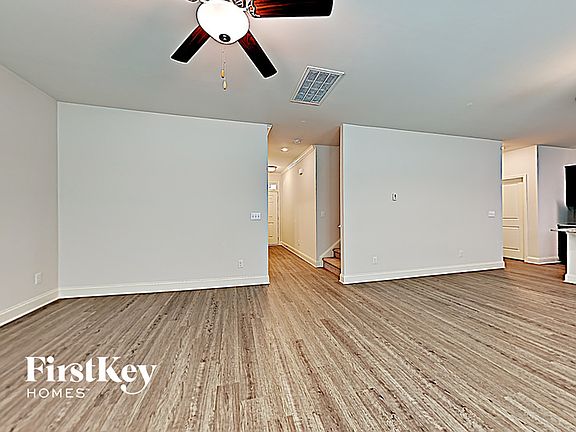 5th image of 9231 Evans Creek Ct