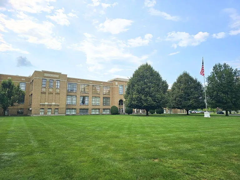 Affordable, Spacious Living at Flyers Landing, Fairborn — Photo 11
