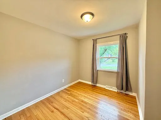 2809 Newark Dr — Photo 17