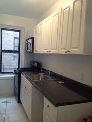Rented by Roberto Guilbet, LREB | media 18