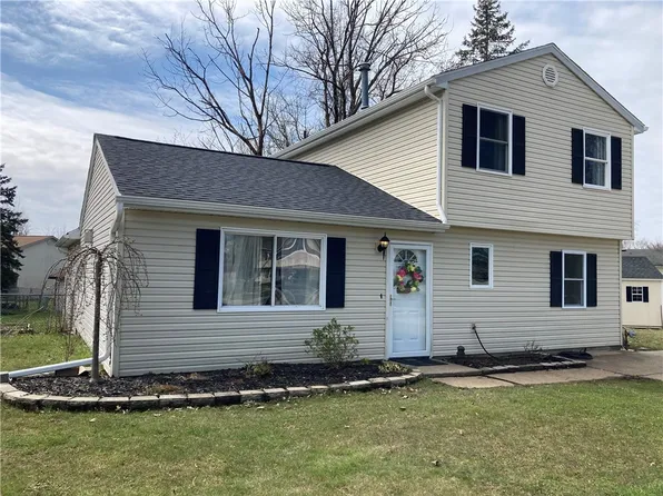 4908 Foxboro Ct, Erie, PA 16510