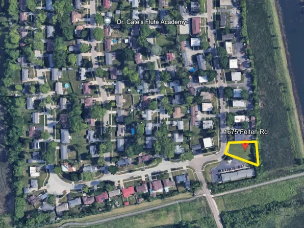 1675 Felten Rd, Aurora, IL 60505