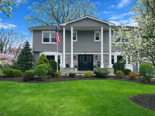 1 Dellmead Dr, Livingston Twp., NJ 07039